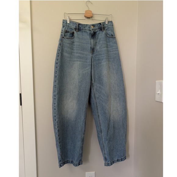 KBD by Kahlana Barfield Brown Denim - KBD by Kahlana Barrel Leg Jeans Light Wash Vintage Wash O-Ring Baggy